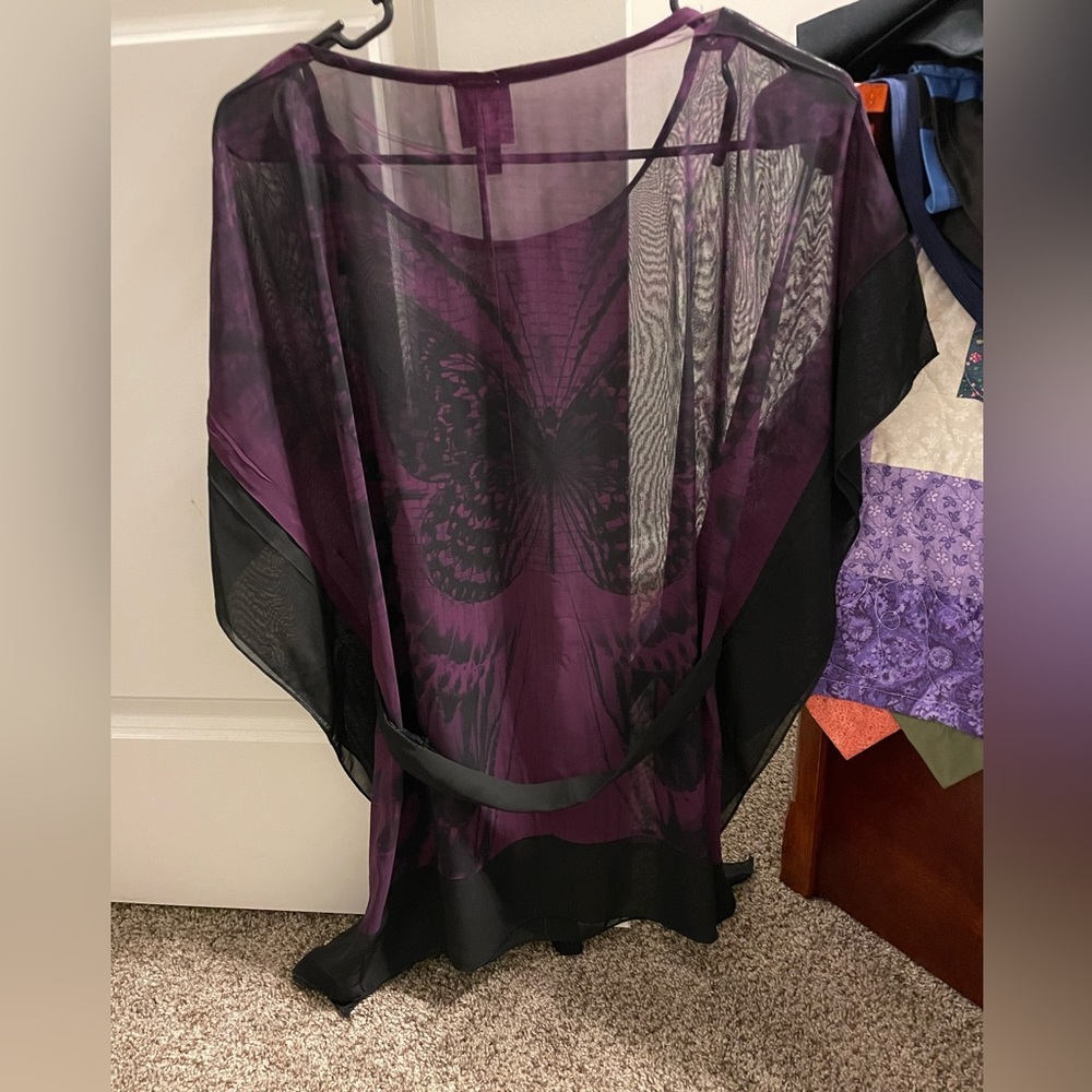 Sheer top - Picture 2 of 2